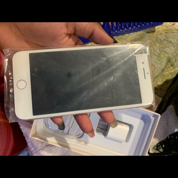 Brand new iPhone 8plus 256GB - Picture 2 of 4